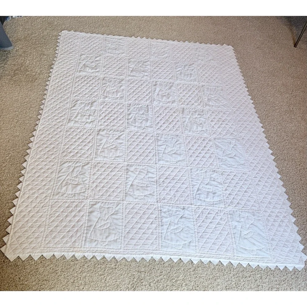 Vintage Sunbonnet Sue Quilt Applique Peach Sashing 80x63 Twin Full Diamond Quilt